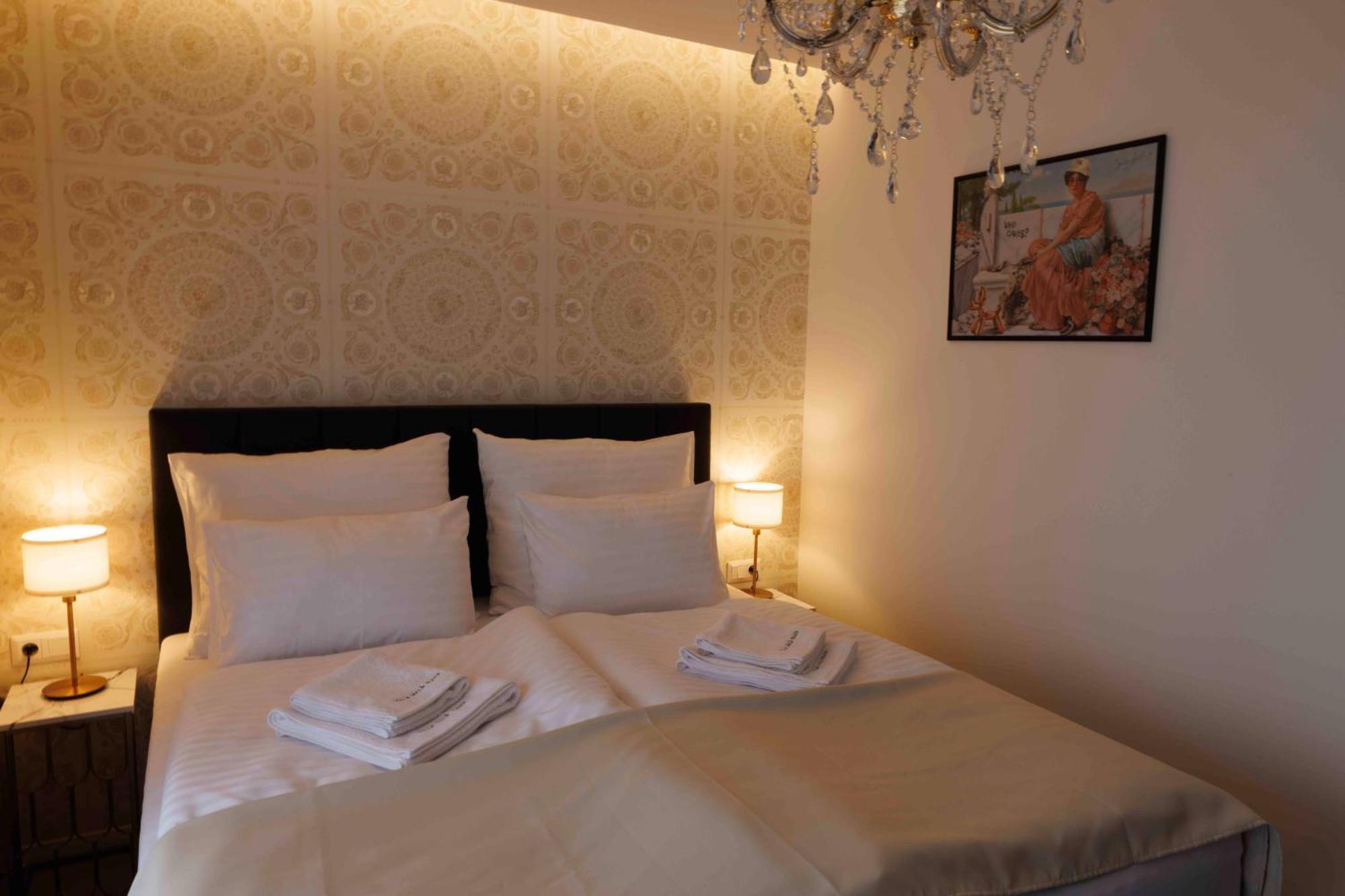 Villa Mala Praha Experience In The Center Of 日利纳 外观 照片