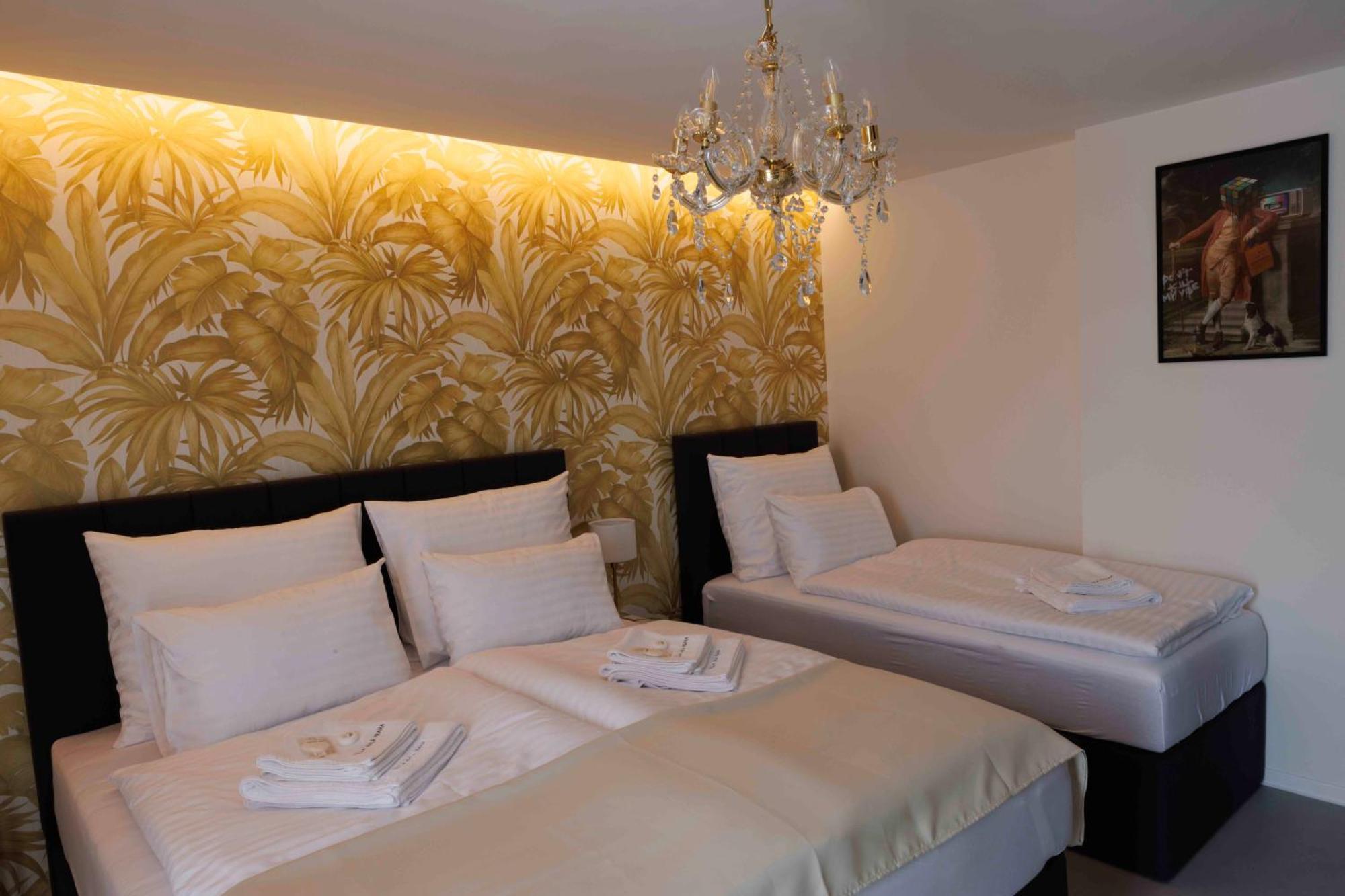 Villa Mala Praha Experience In The Center Of 日利纳 外观 照片